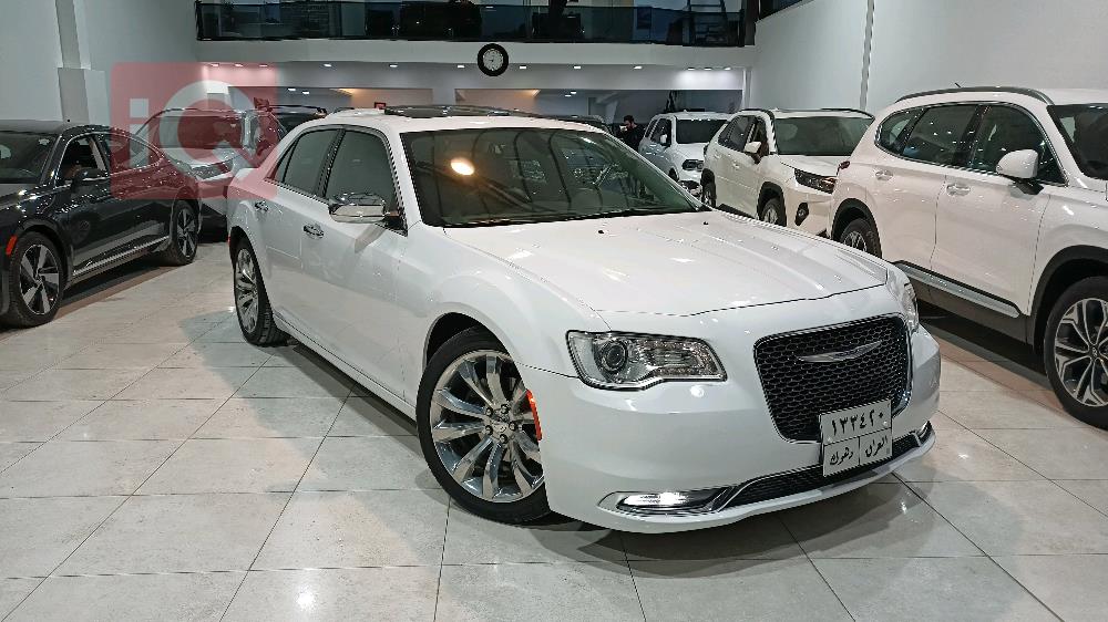 کرایسلەر 300